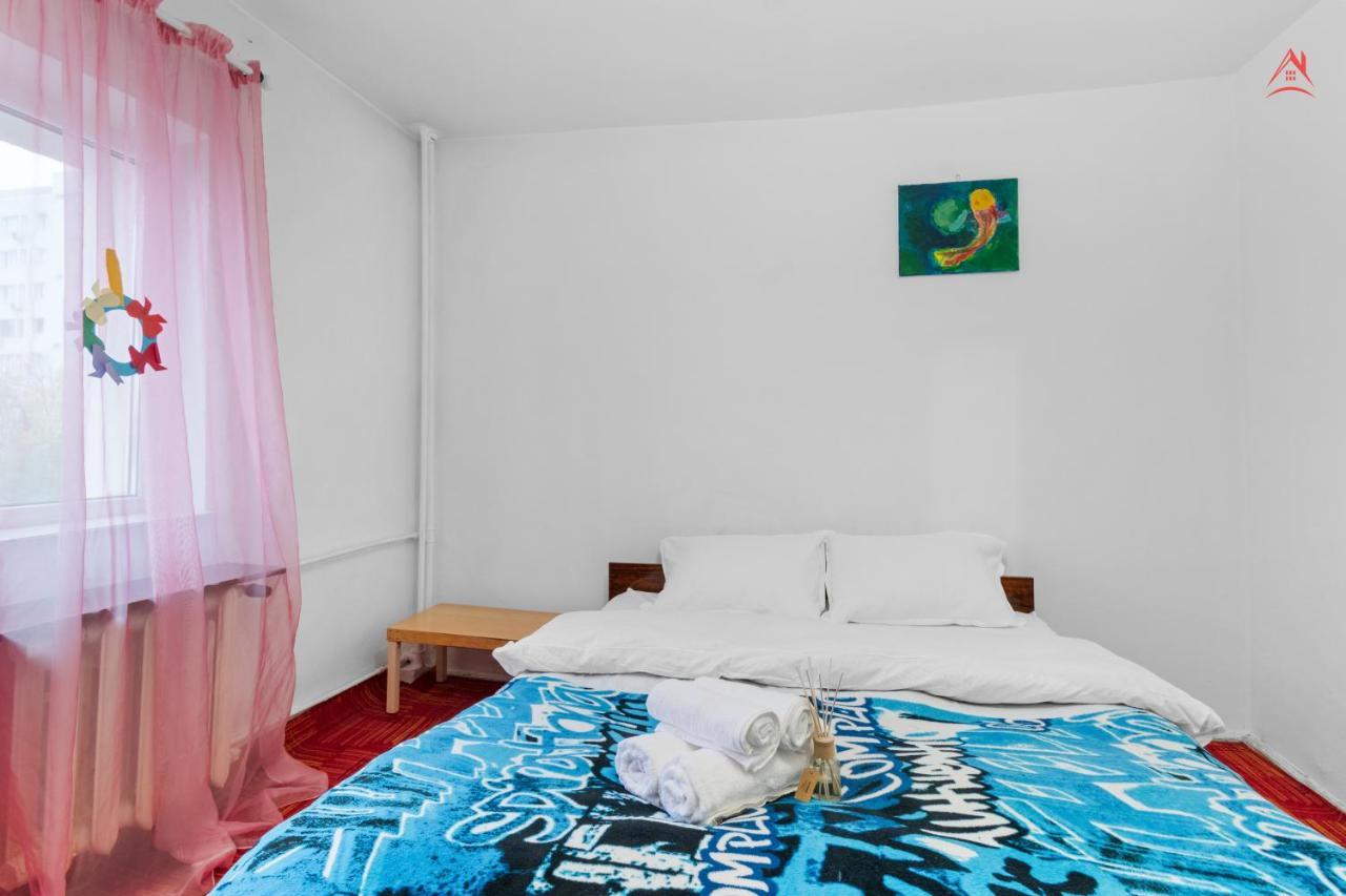 בוקרשט Dristor Large And Cozy Apartment מראה חיצוני תמונה