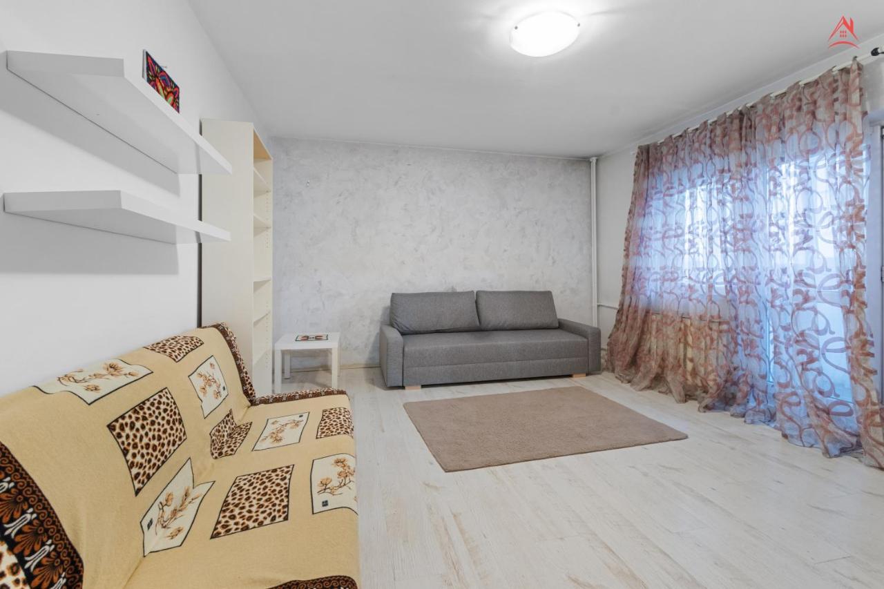 בוקרשט Dristor Large And Cozy Apartment מראה חיצוני תמונה