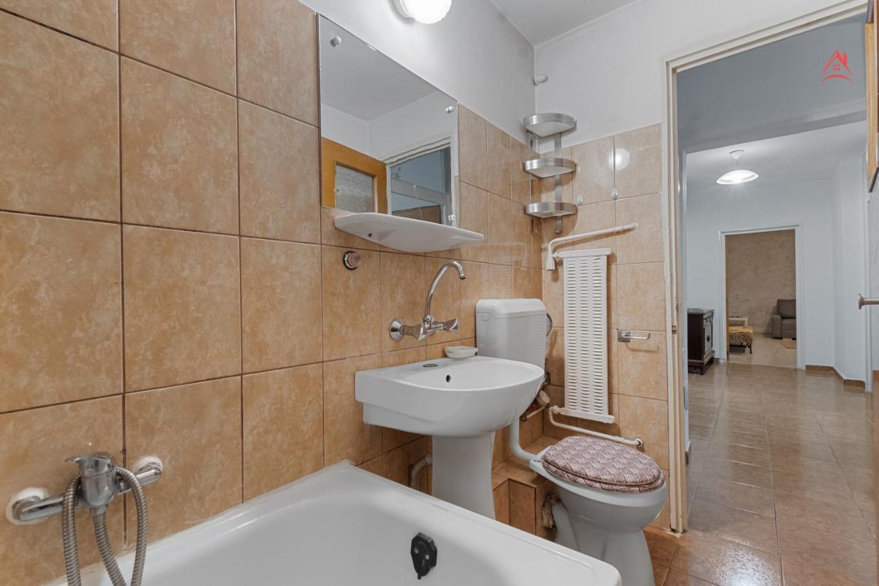 בוקרשט Dristor Large And Cozy Apartment מראה חיצוני תמונה